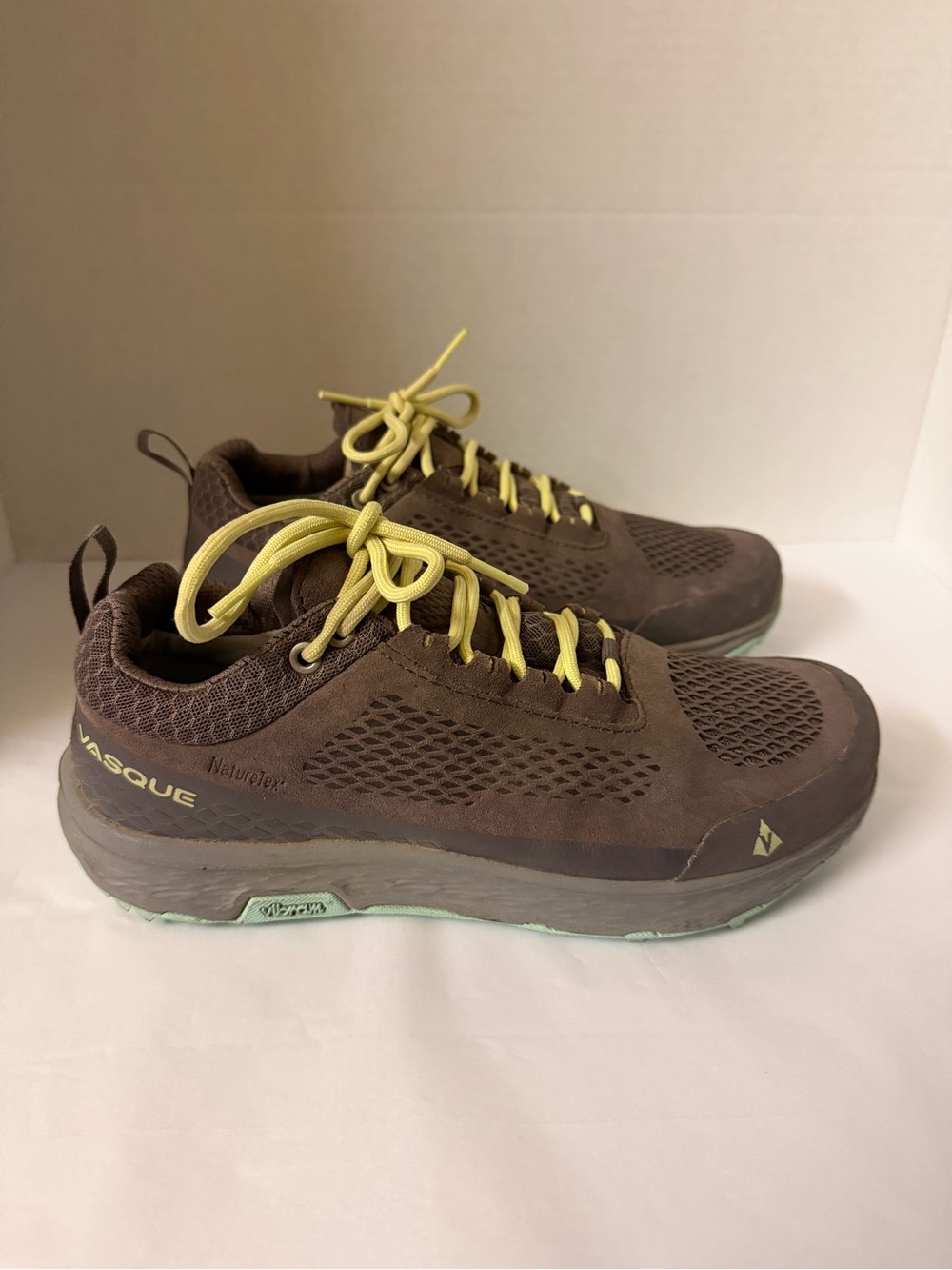 VASQUE Breeze LT Low NTX Women’s sz 7M Grey